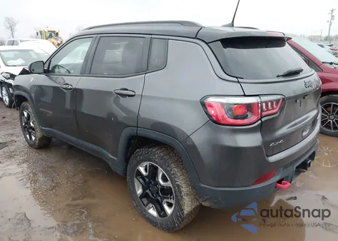 2018 Jeep Compass Trailhawk 4X4 из США, поврежденный, VIN 3C4NJDDBXJT129471